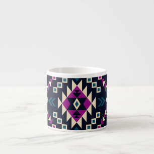 Xícara De Espresso Navajo tribal escuro, geométrico de vintage.