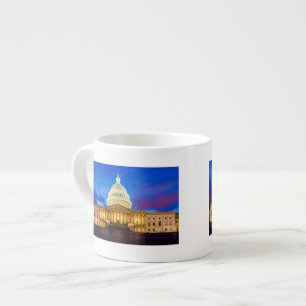 Xícara De Espresso O Capitólio dos Estados Unidos na hora azul