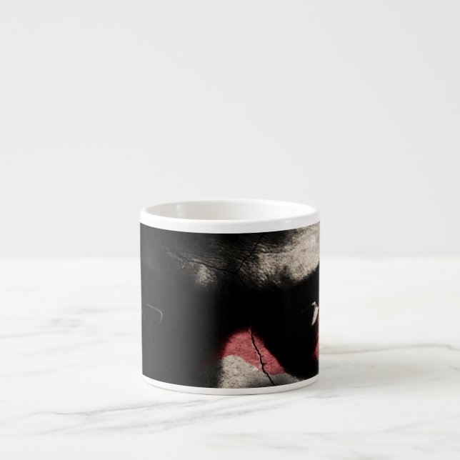 Xícara De Espresso Olhos Escuros (Frente)