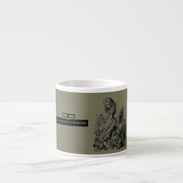 Xícara De Espresso Operation Alice in Wonderland Alice im Wunderland (Frente)