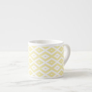 Xícara De Espresso Padrão de diamante amarelo pálido e branco