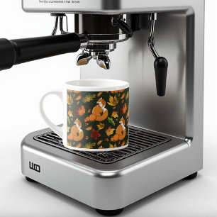 Xícara De Espresso Padrão de folhas de outono da raposa vermelha bolo