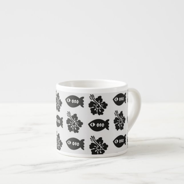 Xícara De Espresso Padrão de Peixe Tiki Preto e Branco e Flor (Frente Esquerda)