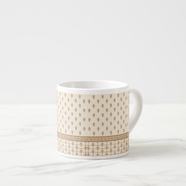 Xícara De Espresso Padrão Floral Dourado (Frente Esquerda)