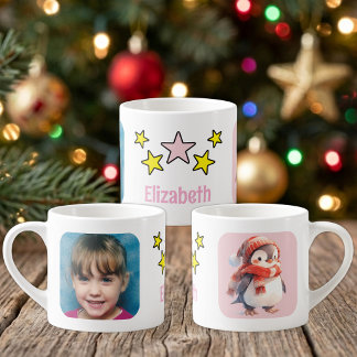 Xícara De Espresso Para foto de crianças nome pinguim natal rosa