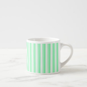 Xícara De Espresso Pastel verde e tiras doces brancas