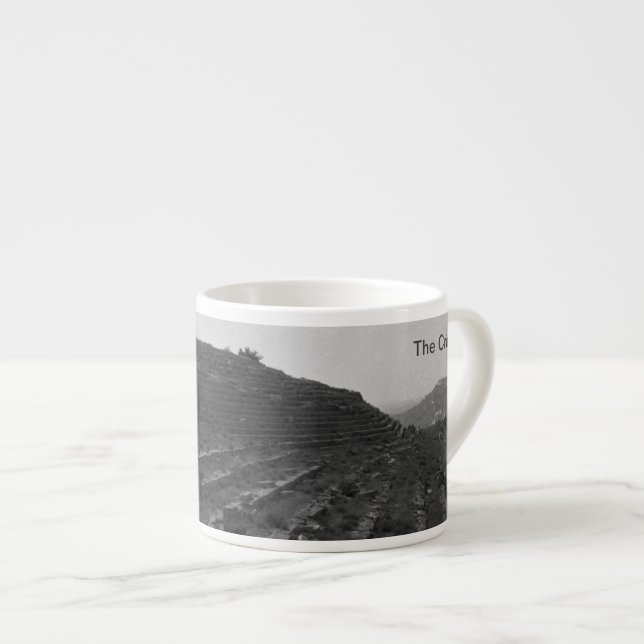 Xícara De Espresso Pedreira de Limestone no Anfiteatro na Crimeia (Frente Esquerda)