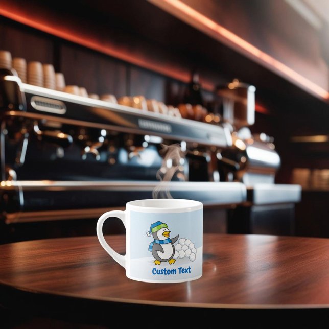 Xícara De Espresso Pinguim pequeno com bolas de neve balançando (Criador carregado)