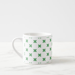 Xícara De Espresso Pontos de cruz verdes sobre o branco