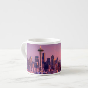 Xícara De Espresso Por do sol atrás da skyline de Seattle do parque