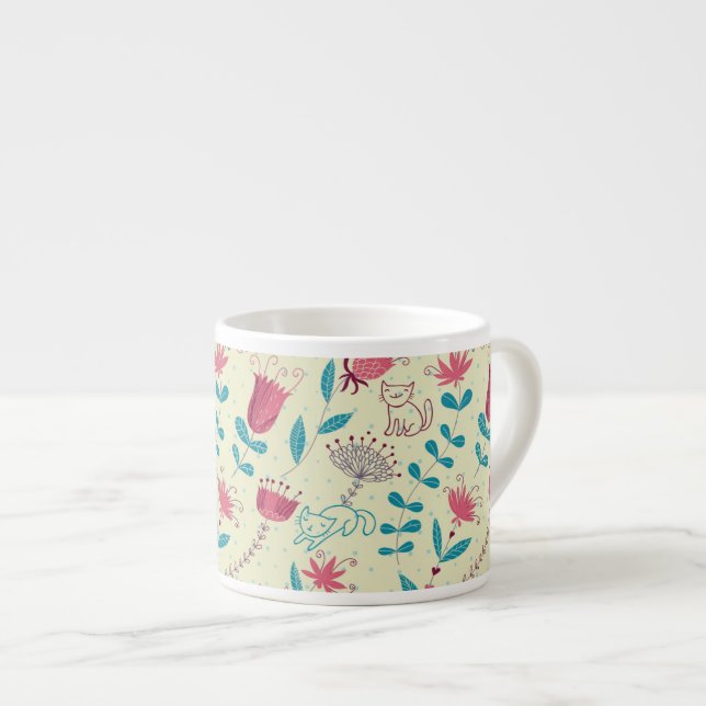Xícara De Espresso Teste padrão floral com gatos dos desenhos (Frente Esquerda)
