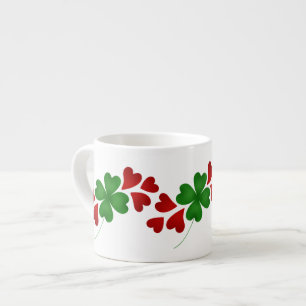 Xícara De Espresso Trevo com corações