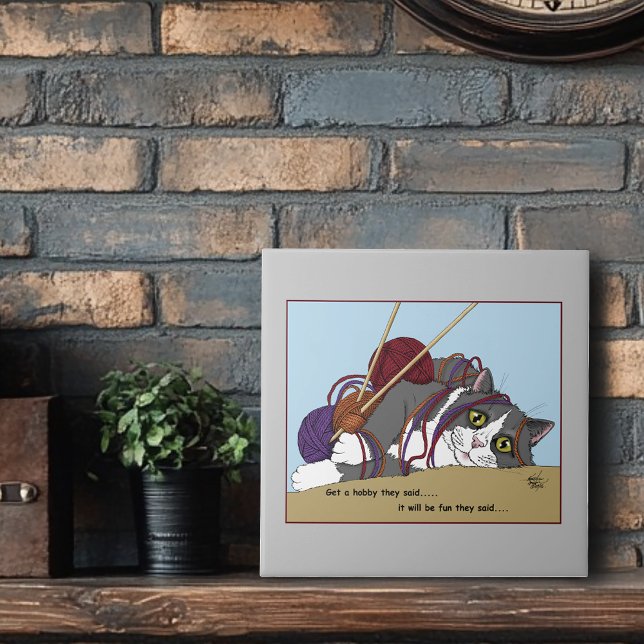 Yarn Knitting Engraçado Cat (Criador carregado)