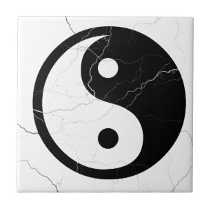 Yin preto e branco e Yang