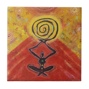 Yoga colorida segurando energia espiral