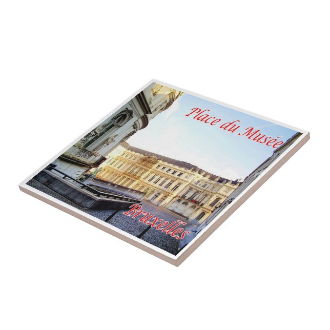 zBE017 BRUXELLES Museum Square, (Lateral)