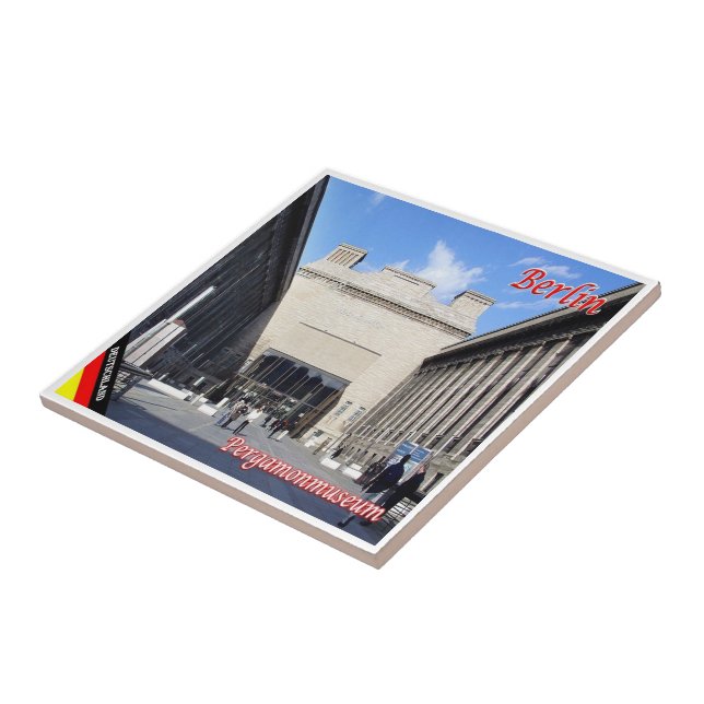 zDE044 BERLIN Pergamon museum Alemanha, (Lateral)