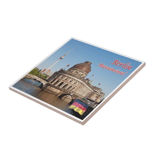 zDE061 BERLIN Museum Island Germany, (Lateral)