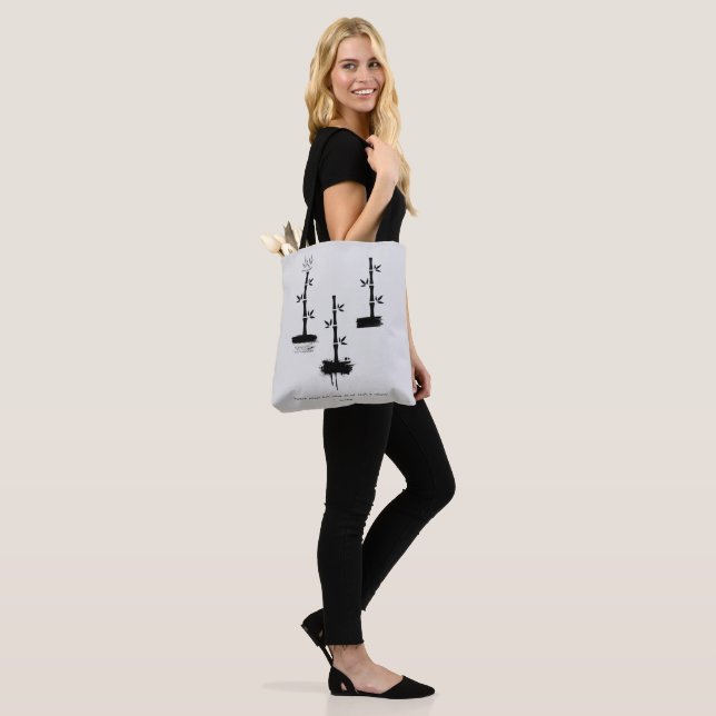 Zen Citação: Sabedoria e Meditação Tote Bag (No(a) Modelo)