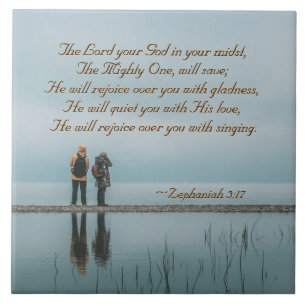 Zephaniah 3:17 Alegre-se com você cantando.