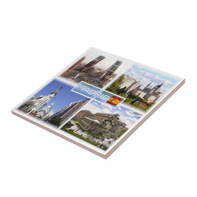 zES159 MADRID Puerta de Europa, plaza de Castilla, (Lateral)