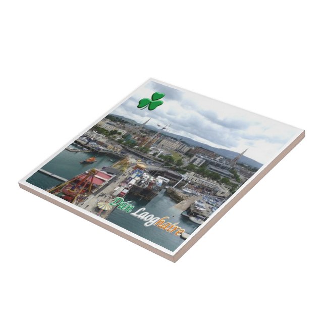 zIE006 DUN LAOGHAIRE Irlanda, (Lateral)