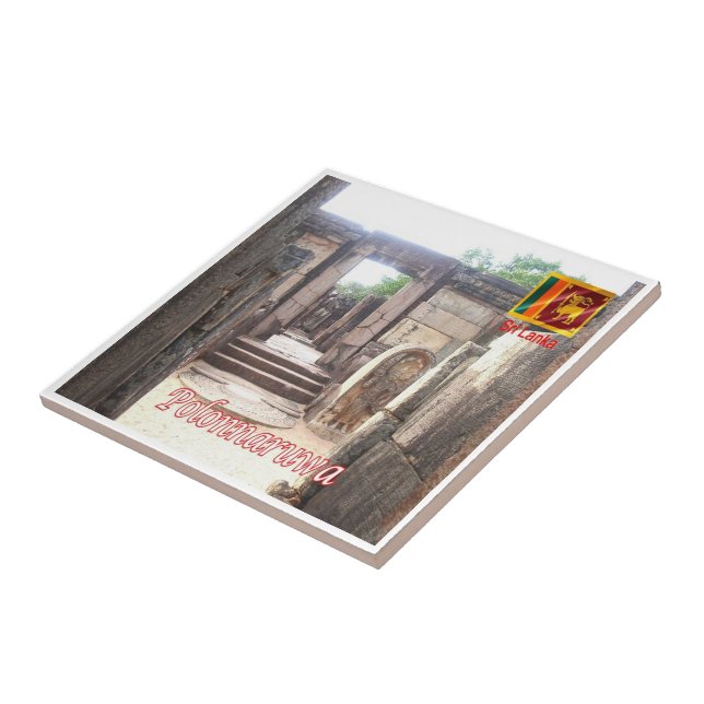 zLK020 TEMPLE Polonnaruwa, Sri Lanka, Ásia, (Lateral)