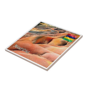 zMU027 MAURITIUS, Chamarel, Terras Coloridas,