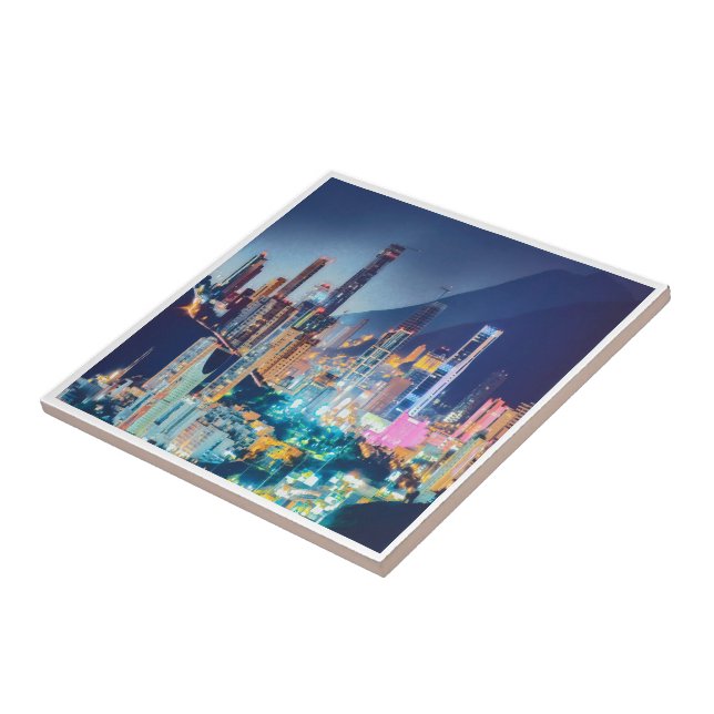 zMXa08 MONTERREY, México (Lateral)