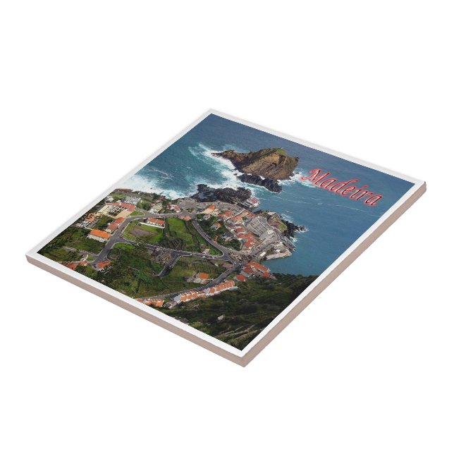 zPT013 MADEIRA Port Moniz, Portugal Europa, (Lateral)