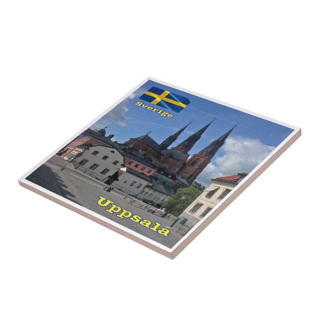 zSE007 UPPSALA, Suecia, Europa, (Lateral)