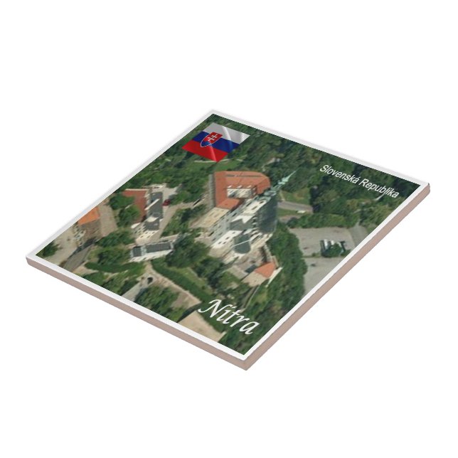 zSK010 NITRA CASTLE, Eslováquia, Europa, (Lateral)