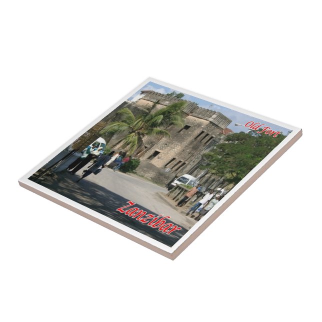 zTZ009 ZANZIBAR, Forte Antigo, Tanzânia, África, (Lateral)